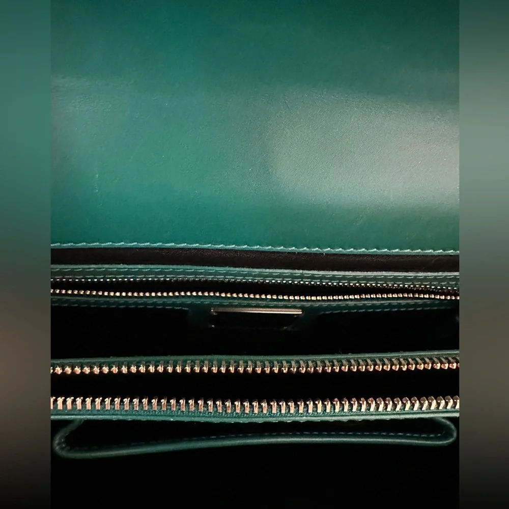 Rare Emerald Green Galutcha Stingray Serpenti Forever BVLGARI Bulgari Bag